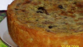 Киш с грибами и картошкой