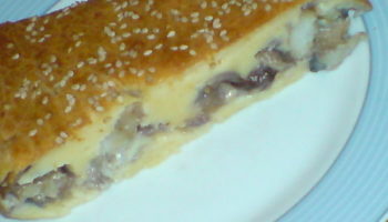 Пирог заливной с рыбой и грибами