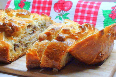 Царская кулебяка с гречкой, треской и креветками