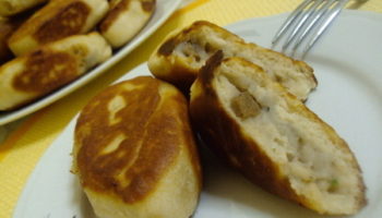 Постные пирожки с картофелем и грибами