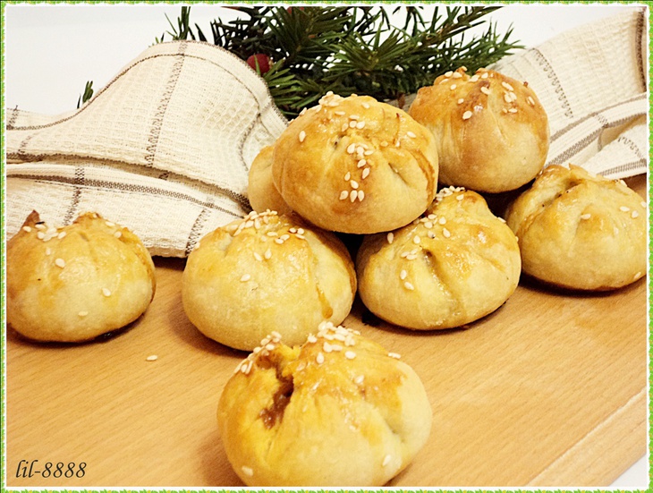 Мини-пирожки из заварного теста с мясом