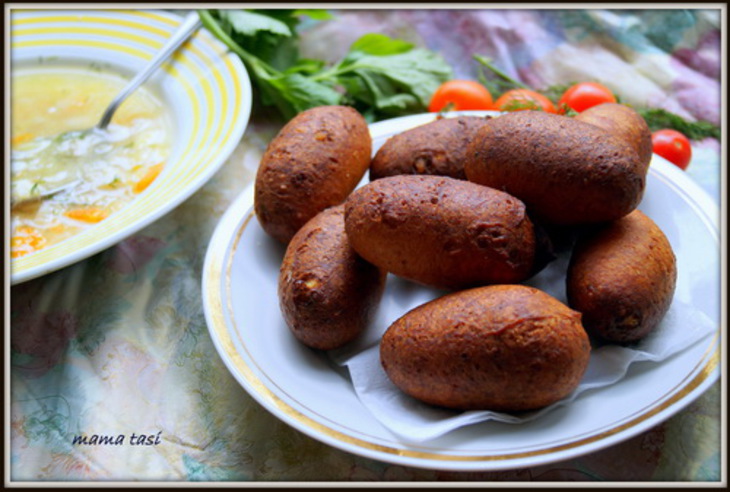 Пирожки жаренные, из творожного теста с рыбой и рисом