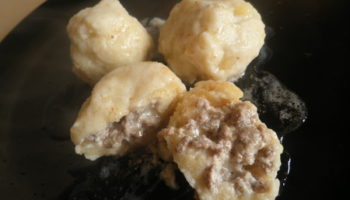 Картофельные ньокки, фаршированные мясом