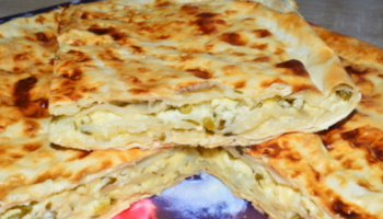 Пирог из лаваша с сыром и творогом