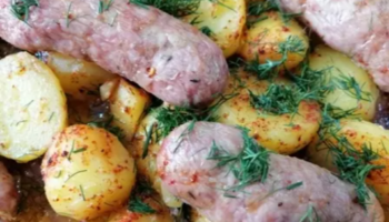 Картошка с купатами в духовке