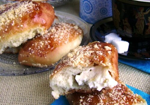 Булочки с адыгейским сыром к завтраку