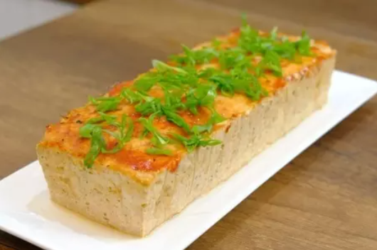Сочный рулет из куриного фарша - в духовке